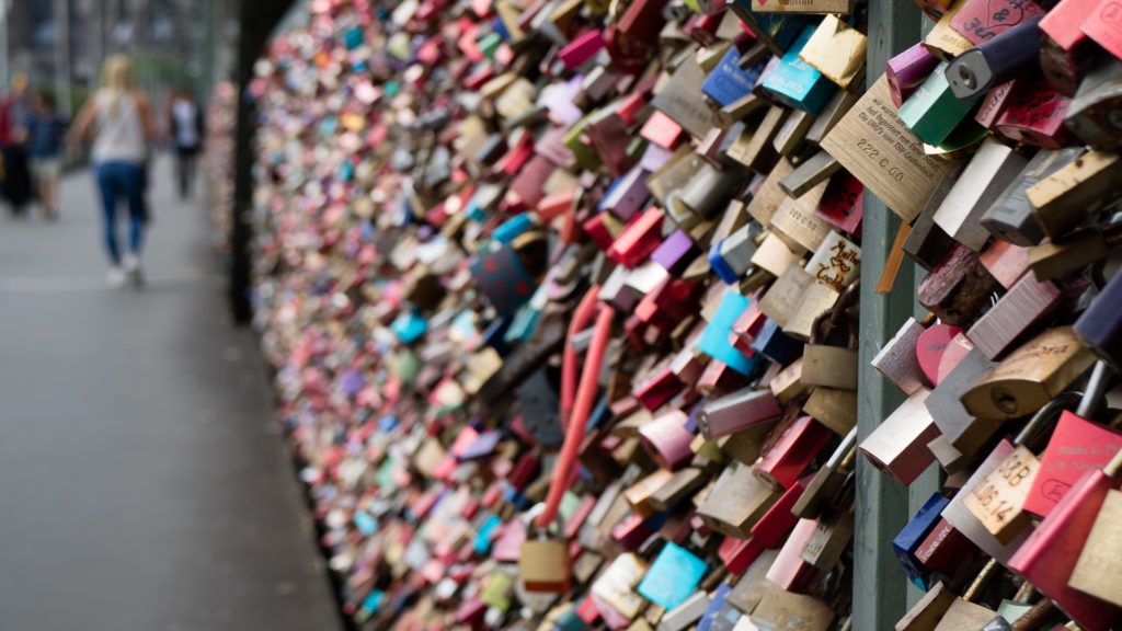 Love lock bridge in Paris