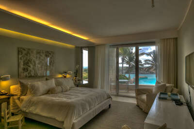 Luxury Villa Photo #20