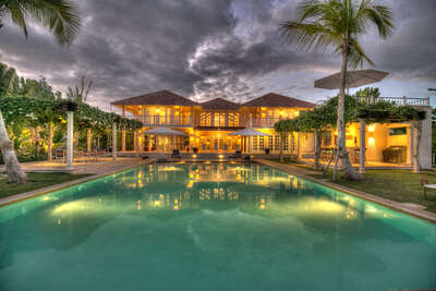 Luxury Villa Photo #61