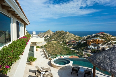 Enjoy stunning views of Pedregal and the Sea of Cortez when you stay at Villa del Mar
