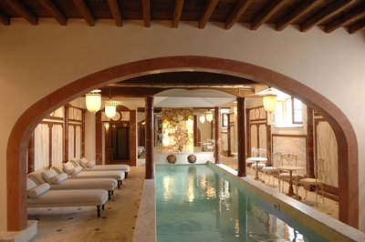 Luxury Villa Photo #25