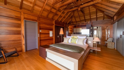 Bedroom 4: In a separate bungalow. King size bed, air conditioning, ceiling fan, HD-TV, Dish Ne