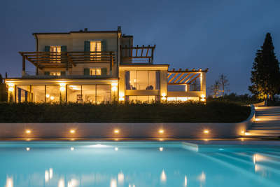 Luxury Villa Photo #48
