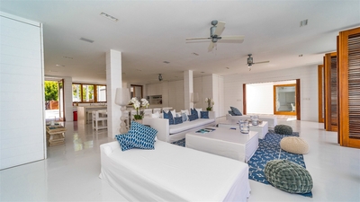 Living Area: Air conditioning, white lacquered wooden floor, bright and airy great room opening onto