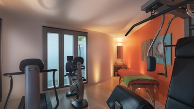 Fitness Room: Air-conditioning,treadmill, musculation tools, semi-extended bike and massage table, H
