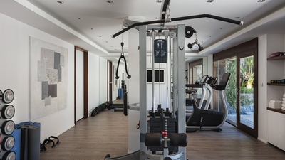 Fitness Room: In the basement. Air conditioned fitness room equipped with HD-TV, Canal Satellite, DV