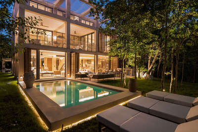 Luxury Villa Photo #53