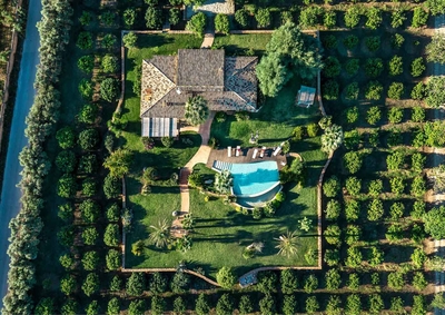 Luxury Villa Photo #23