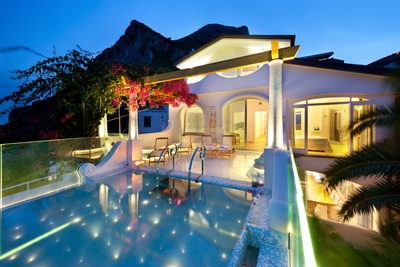 Luxury Villa Photo #7